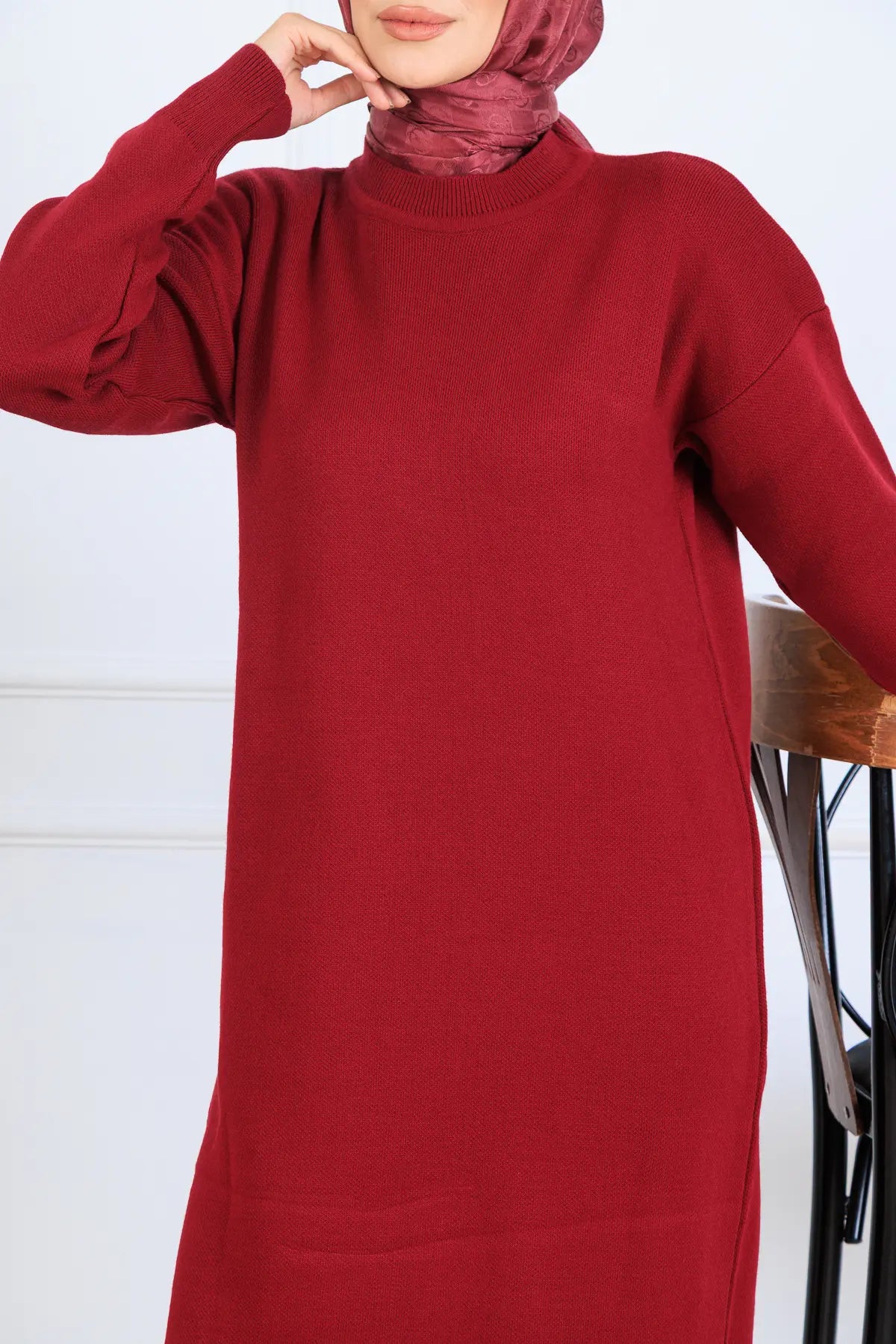 Slit Detailed Knit Dress | Claret Red – NEOMODEST product image 3