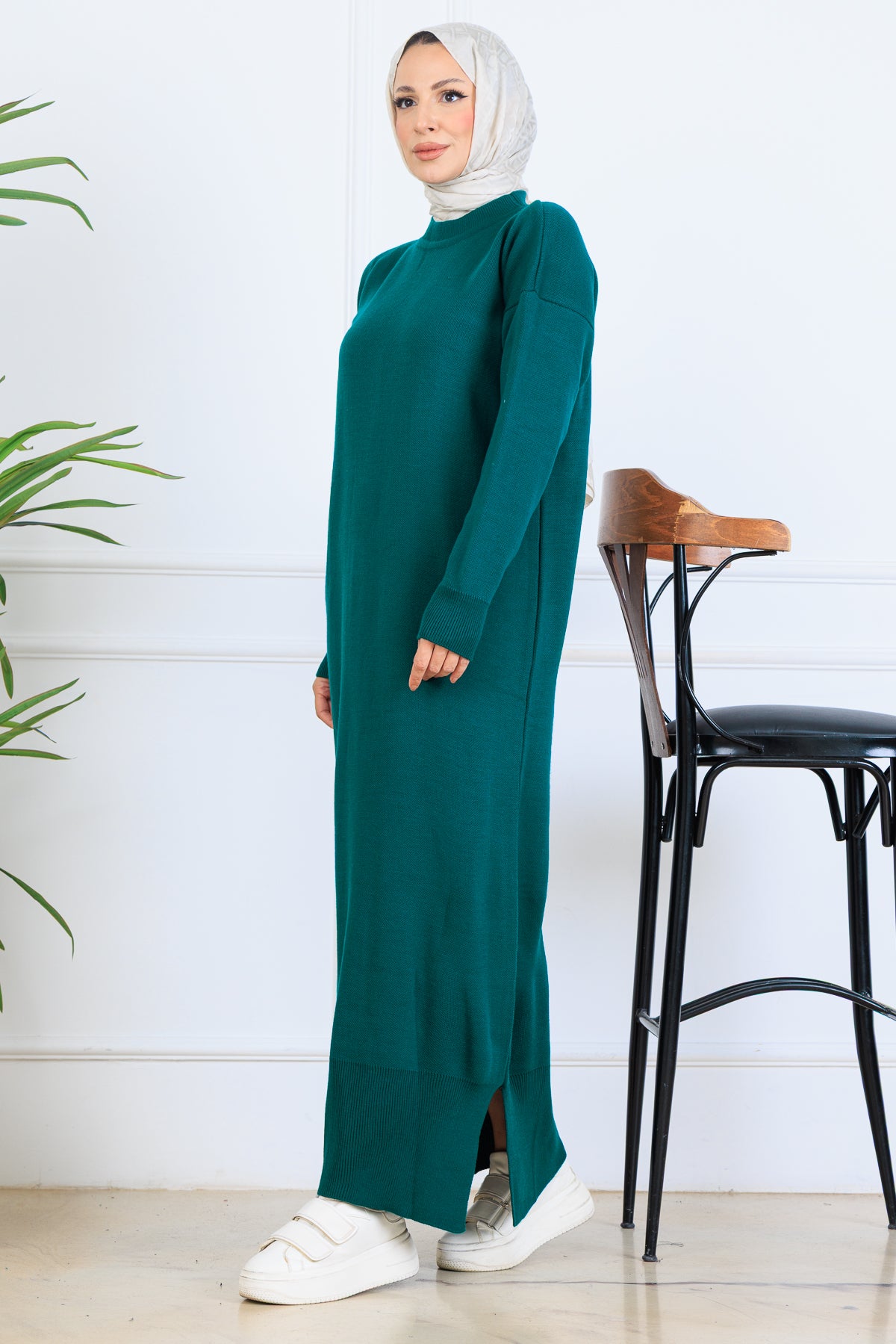 Slit Detailed Knit Dress | Petroleum Blue – NEOMODEST product image 1