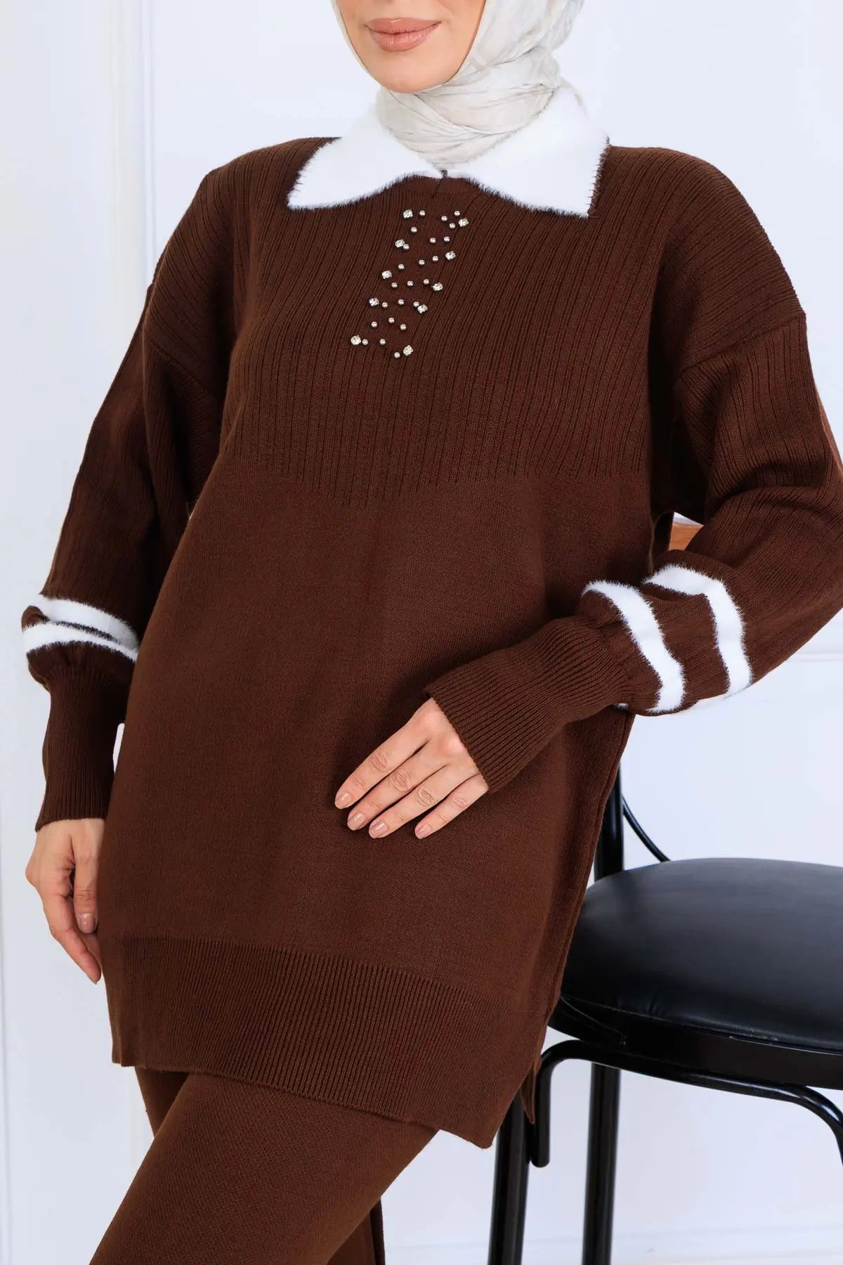 Stone-Embellished Knitwear Set in Brown – NEOMODEST, image 5