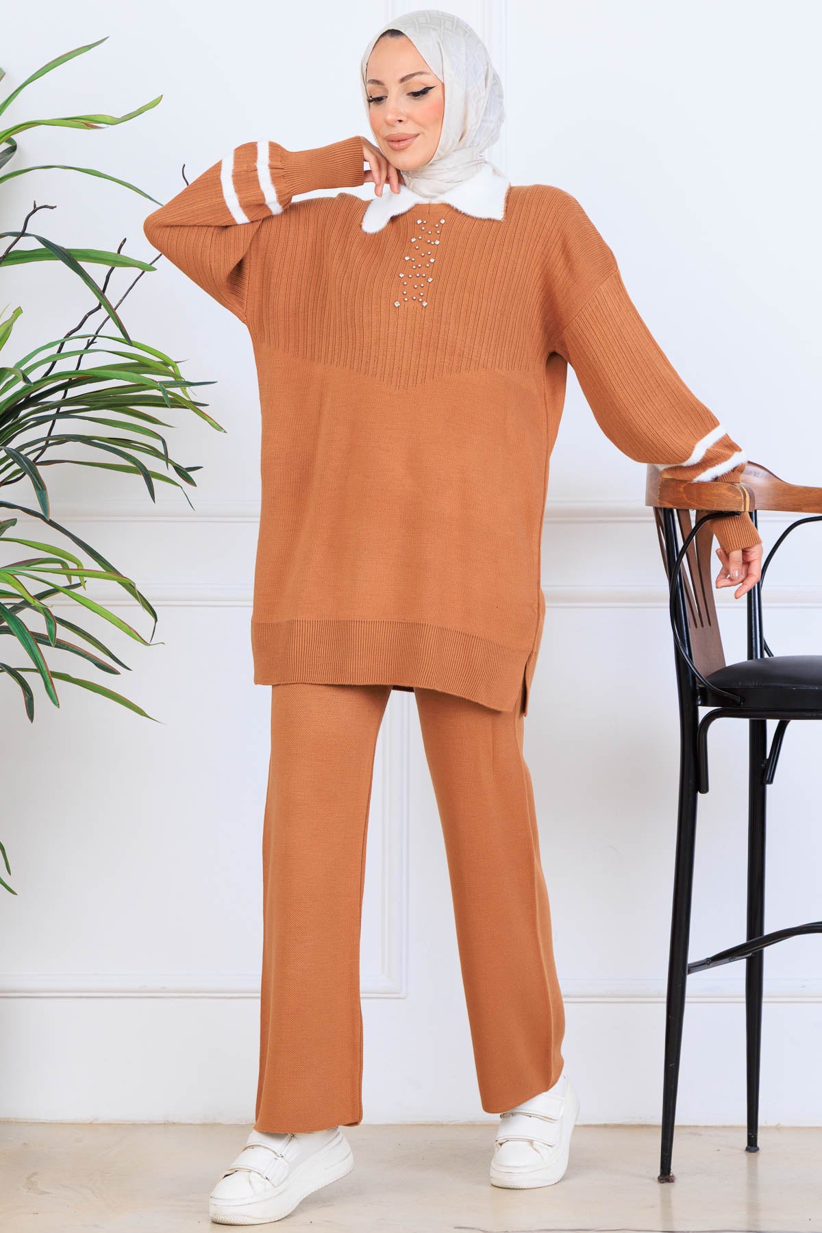 Stone-Embellished Knitwear Set in Orange – NEOMODEST, image 1