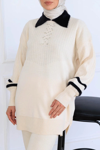 Stone-Embellished Knitwear Set in Beige – NEOMODEST, image 3