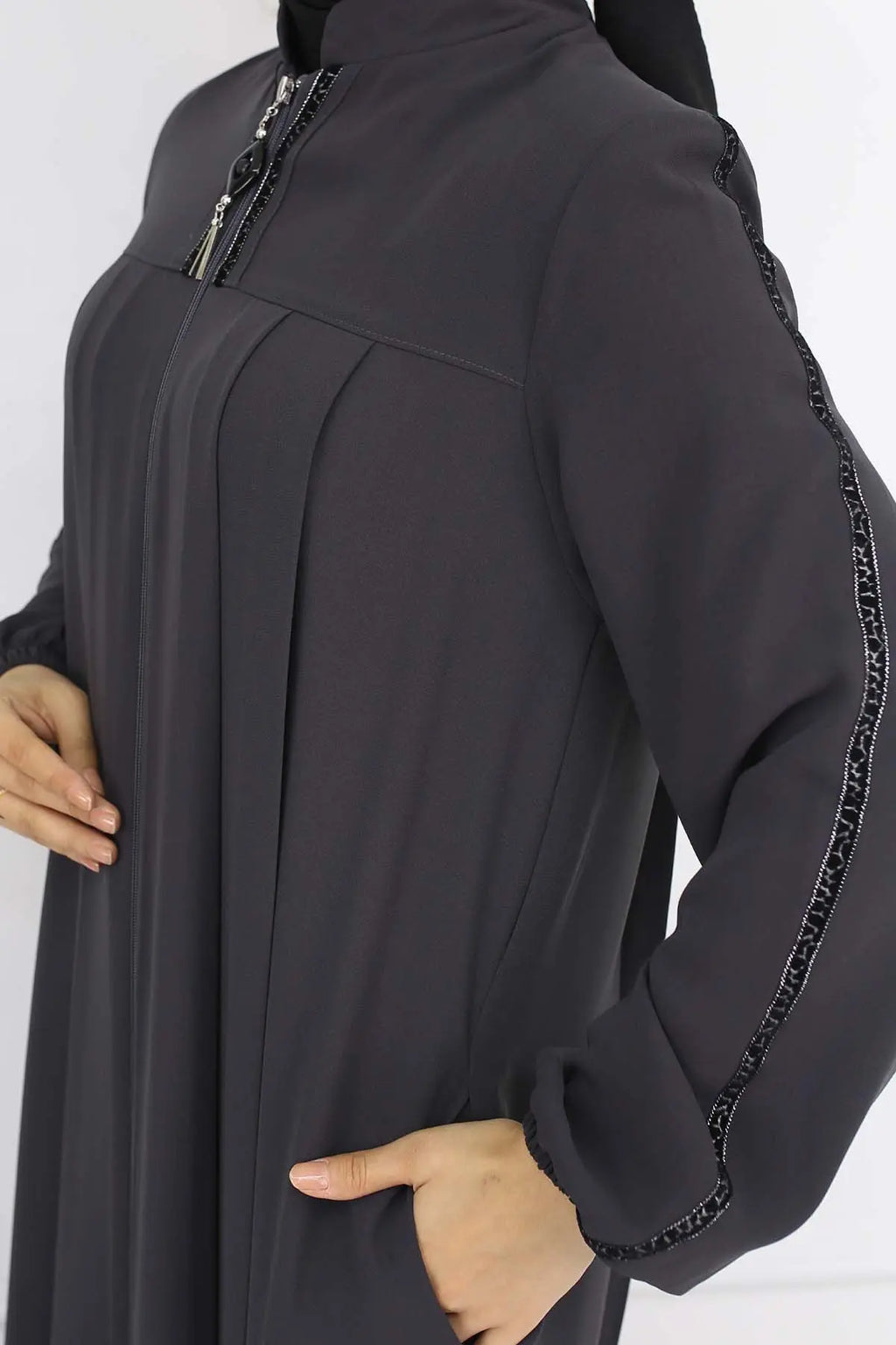 Mec Stripe Detailed Robe Abaya
