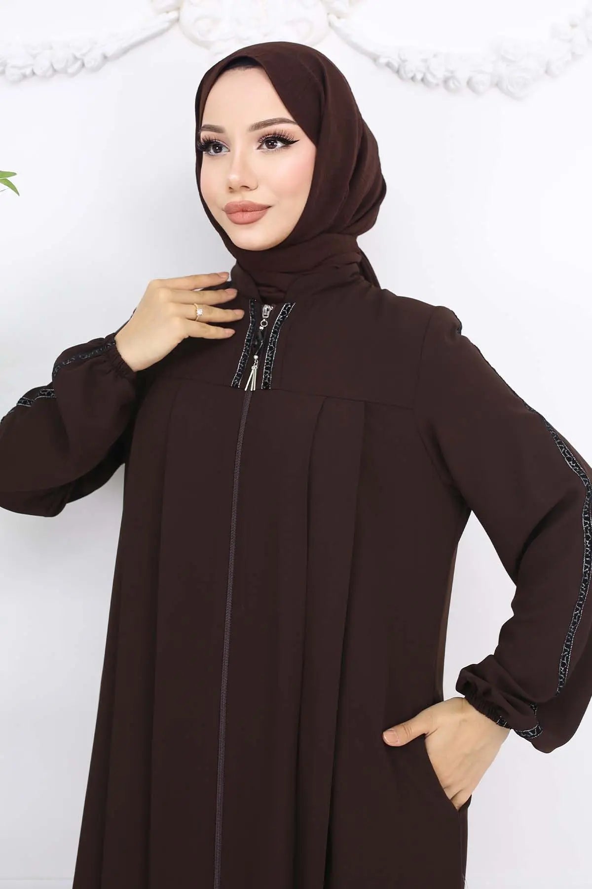 Mec Stripe Detailed Robe Abaya