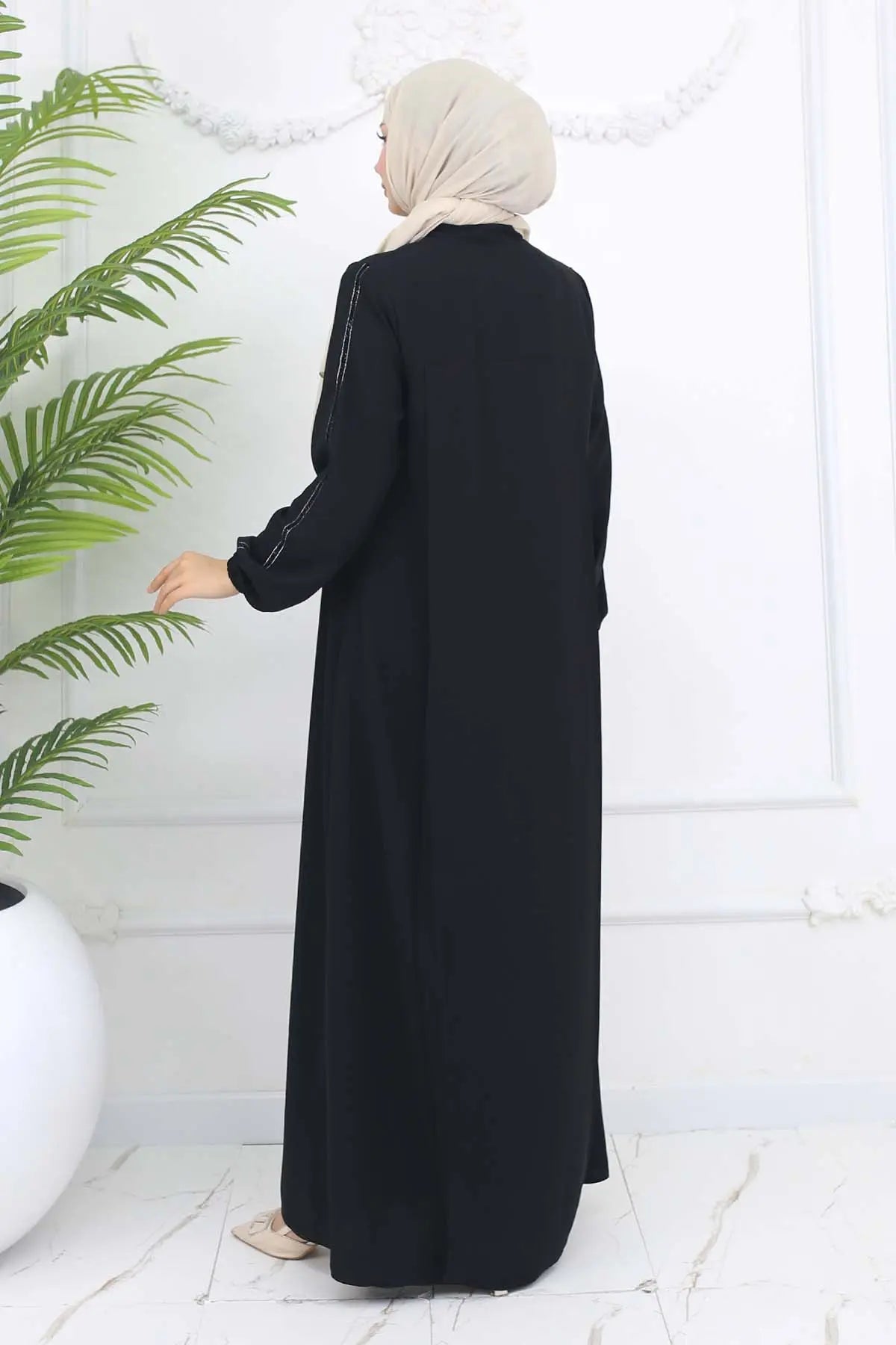 Mec Stripe Detailed Robe Abaya