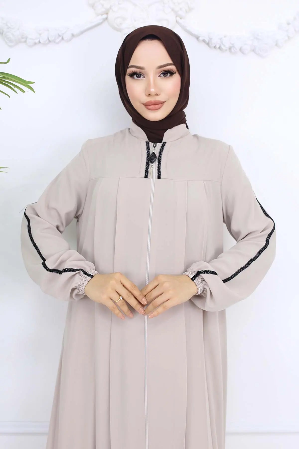 Mec Stripe Detailed Robe Abaya