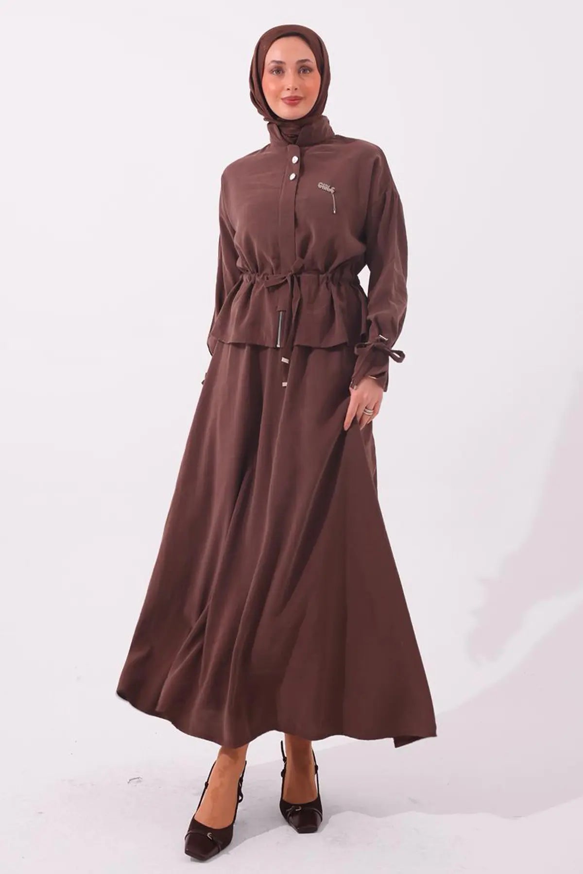 Two-piece Set With Brooch | Brown – NEOMODEST product image 3