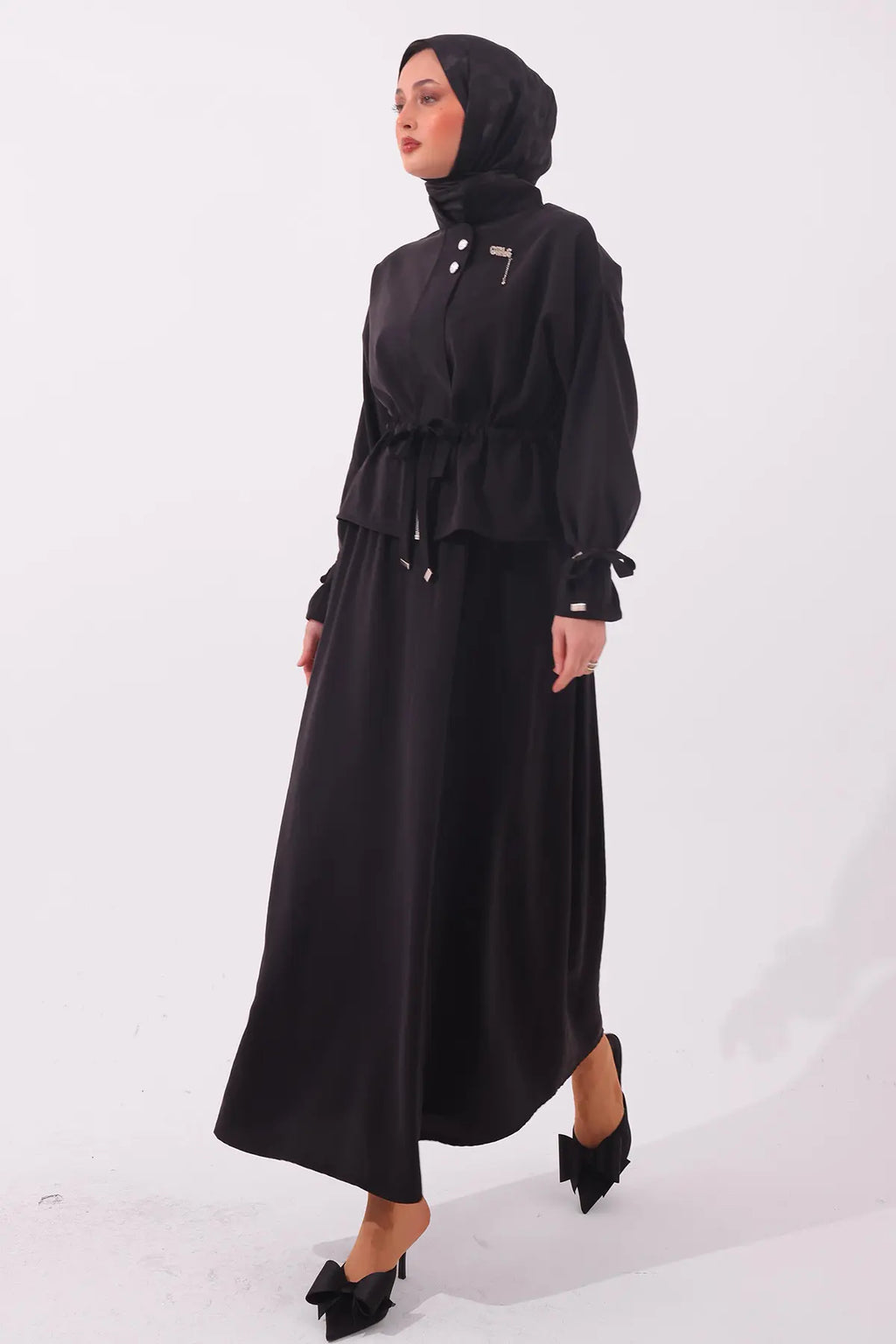 Mec Two-piece Set With Brooch