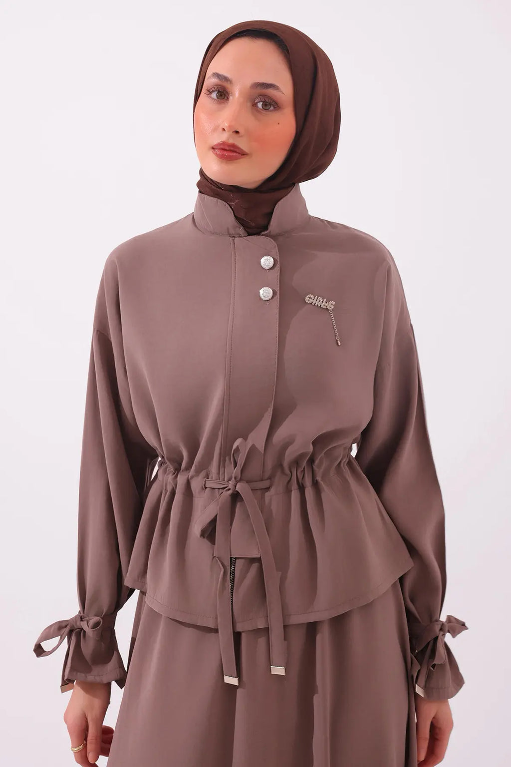 Mec Two-piece Set With Brooch