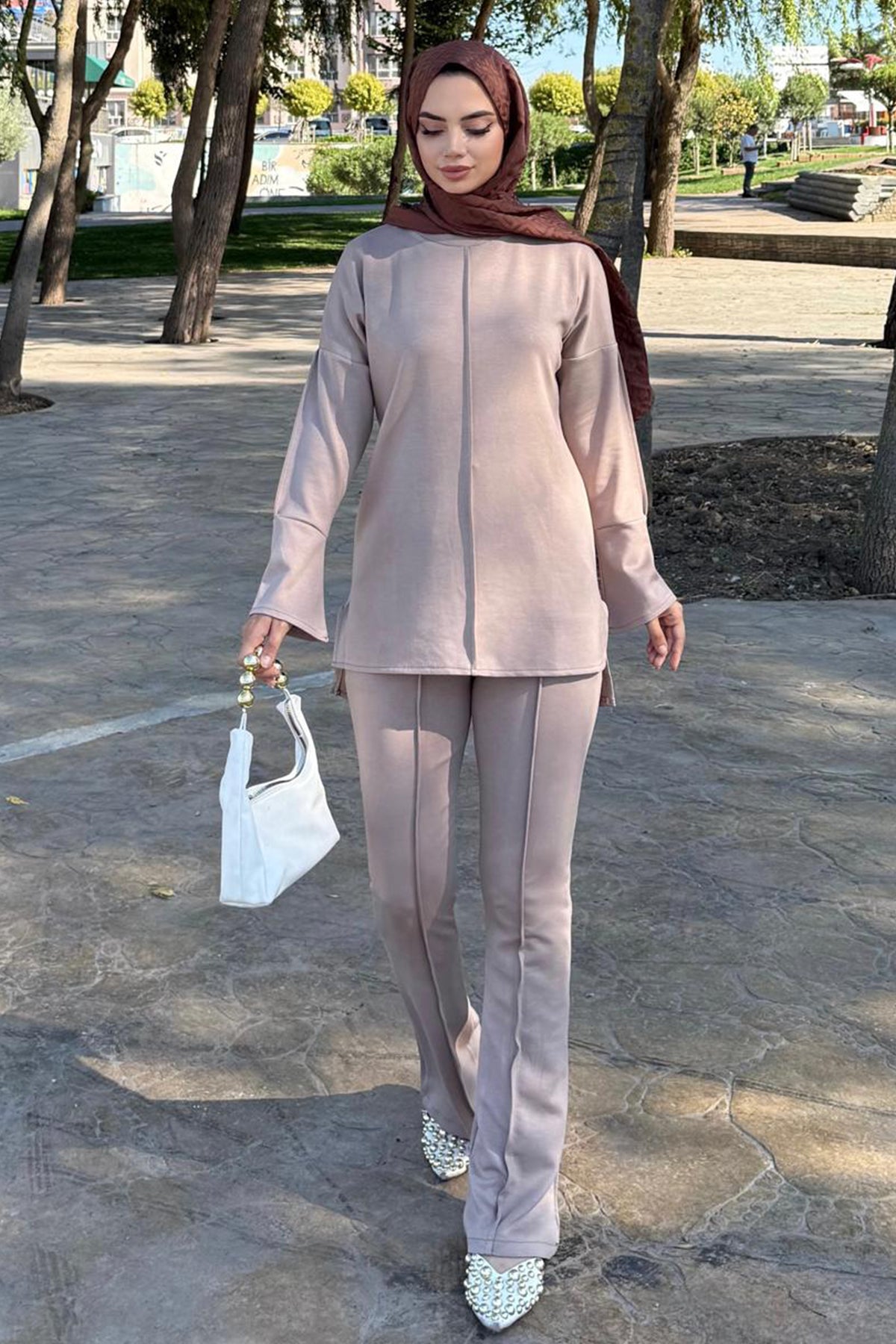 Two-piece Set With Stitching Detail | Vison – NEOMODEST product image 1