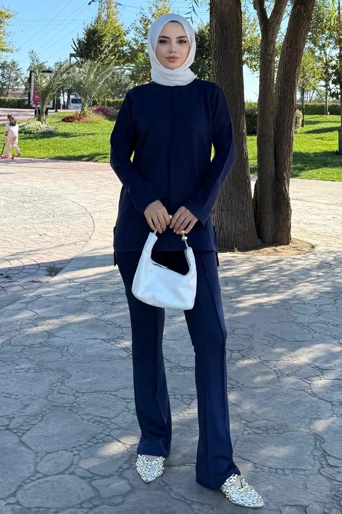 Two-piece Set With Stitching Detail | Navy Blue – NEOMODEST product image 2