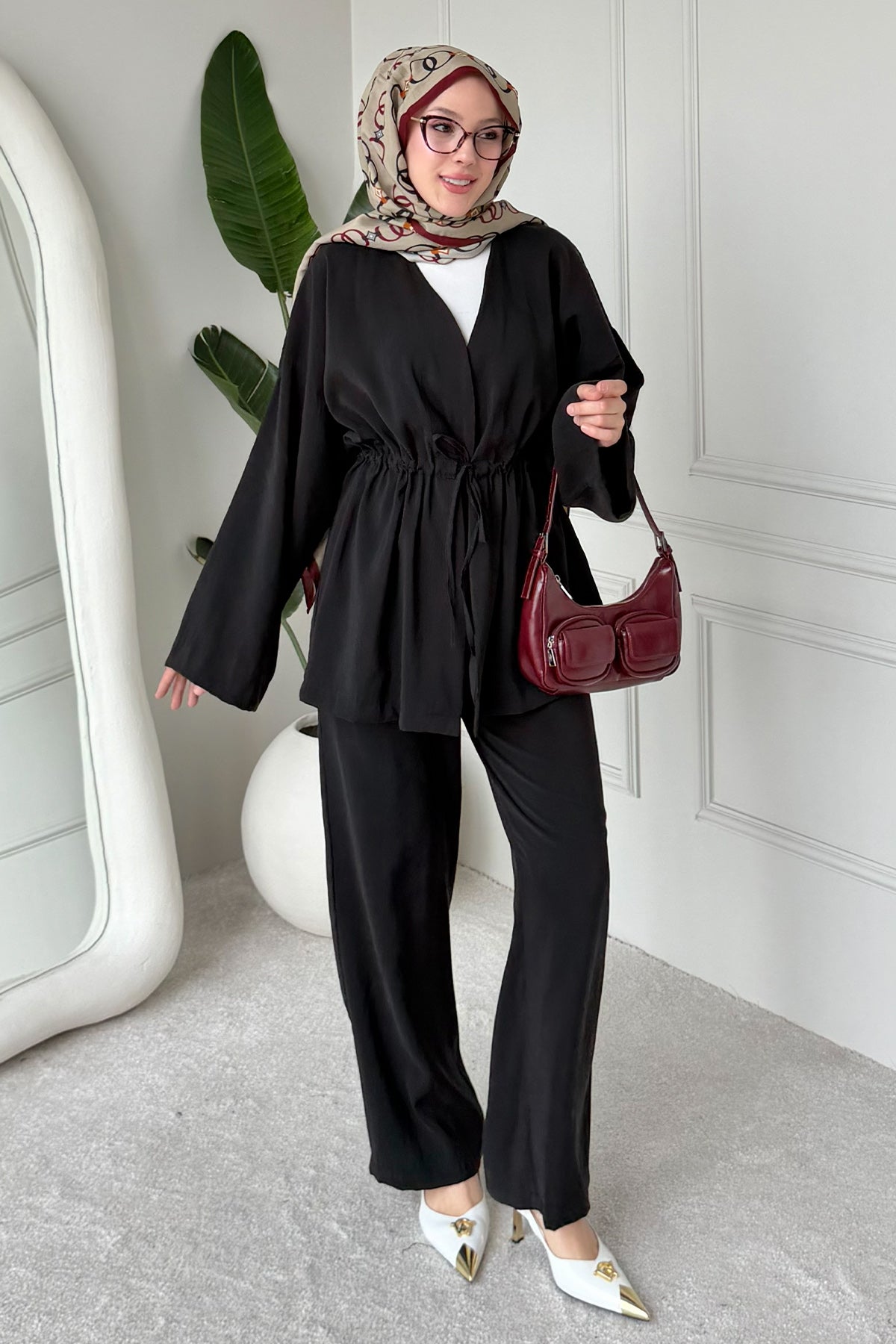Two-piece Set With Tie | Black – NEOMODEST product image 1
