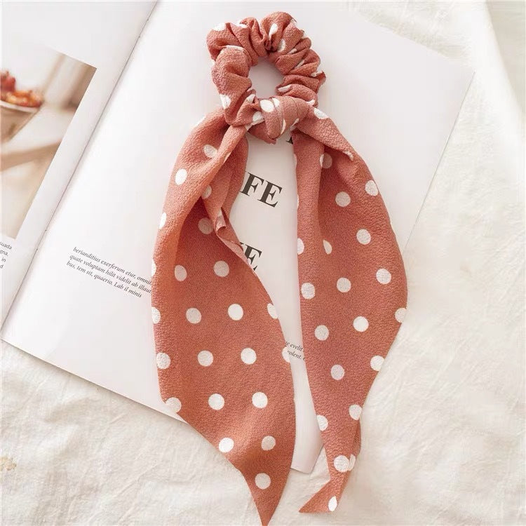 Women’s Elegant Hair Ties Summer Scrunchies - Bigger pink - Women’s hair tie