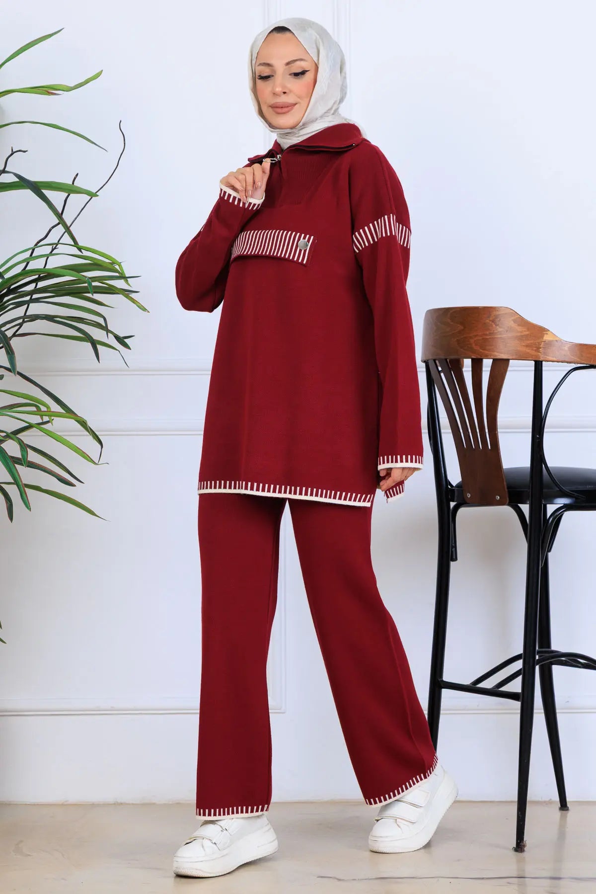 Mec Zippered Collar Knitwear Suit