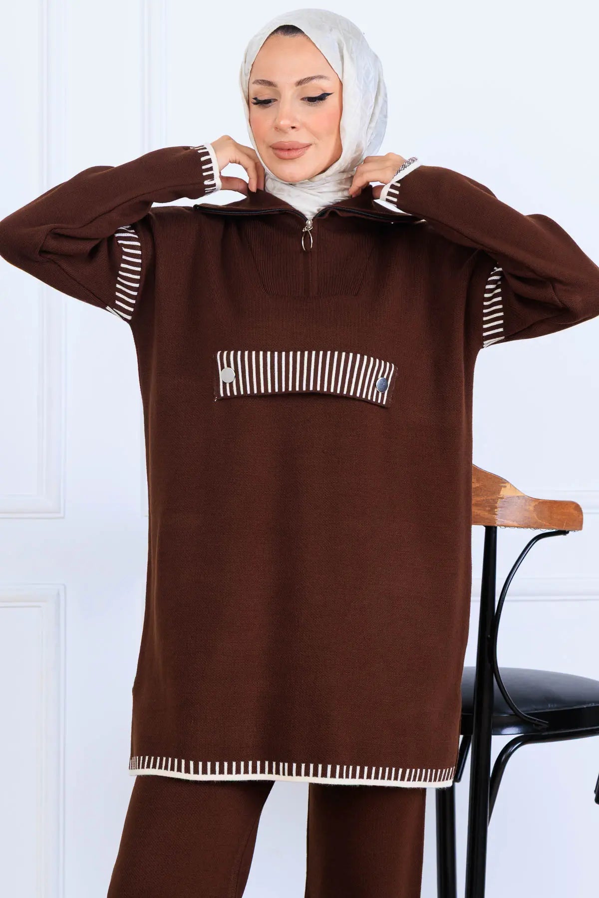Mec Zippered Collar Knitwear Suit
