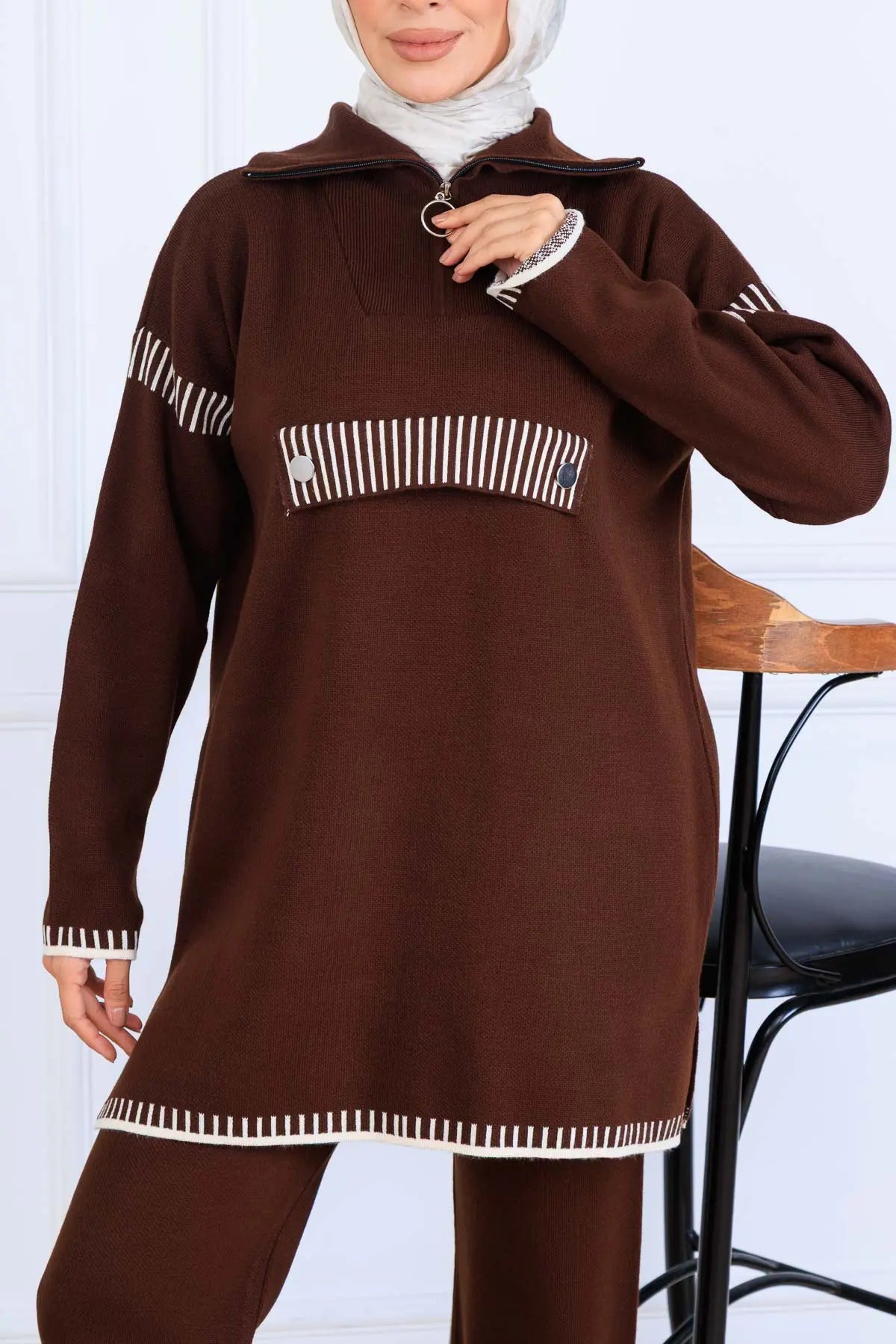 Mec Zippered Collar Knitwear Suit