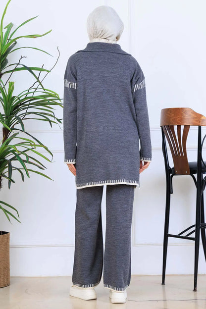 Zippered Collar Stripe-Detail Knitwear Suit in Grey – NEOMODEST, image 5